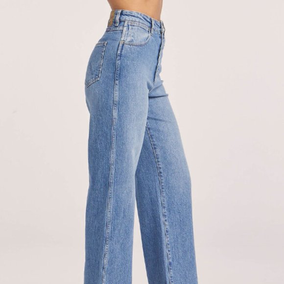 Wrangler women's hi bells Size